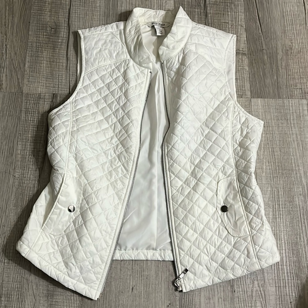 WHBM Quilted Vest - Picture 2 of 5
